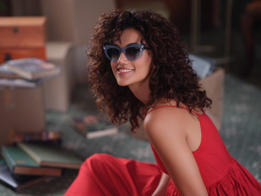 2138514488_TAAPSEE PANNU - THE FACE OF VOGUE EYEWEAR IN INDIA (1).jpg